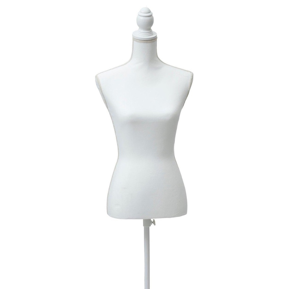 welcome to kay’s shop! 🪡